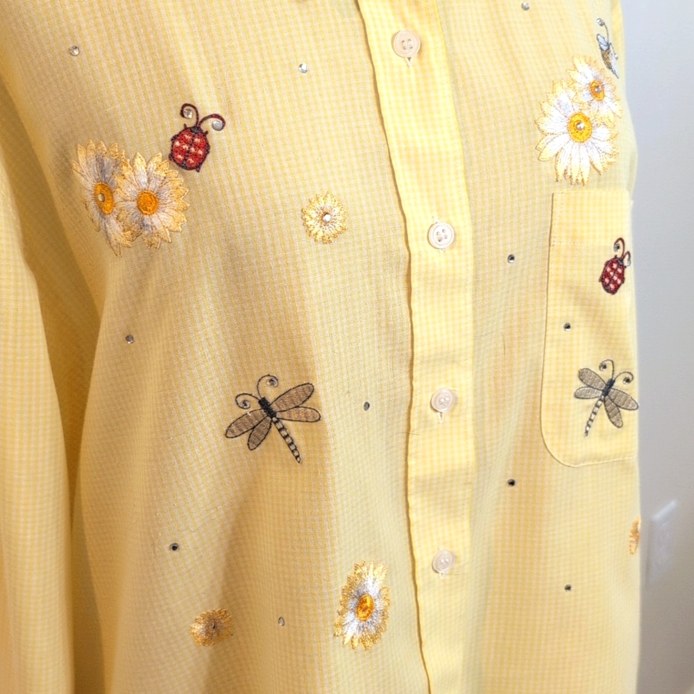 Vintage Gingham button up embroidered ladybugs, flowers, bees, dragonflies. PXL. - Picture 7 of 11